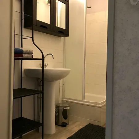 Apartment Studio Vinci- Parking Prive *